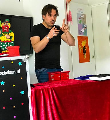 kindergoochelaar thuis